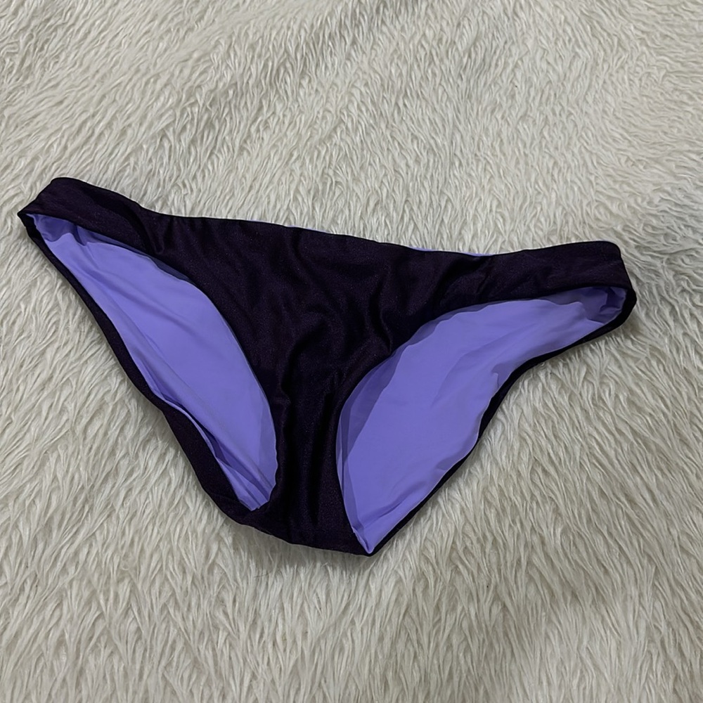 Becca purple reversible bikini bottom size xl new without tag
